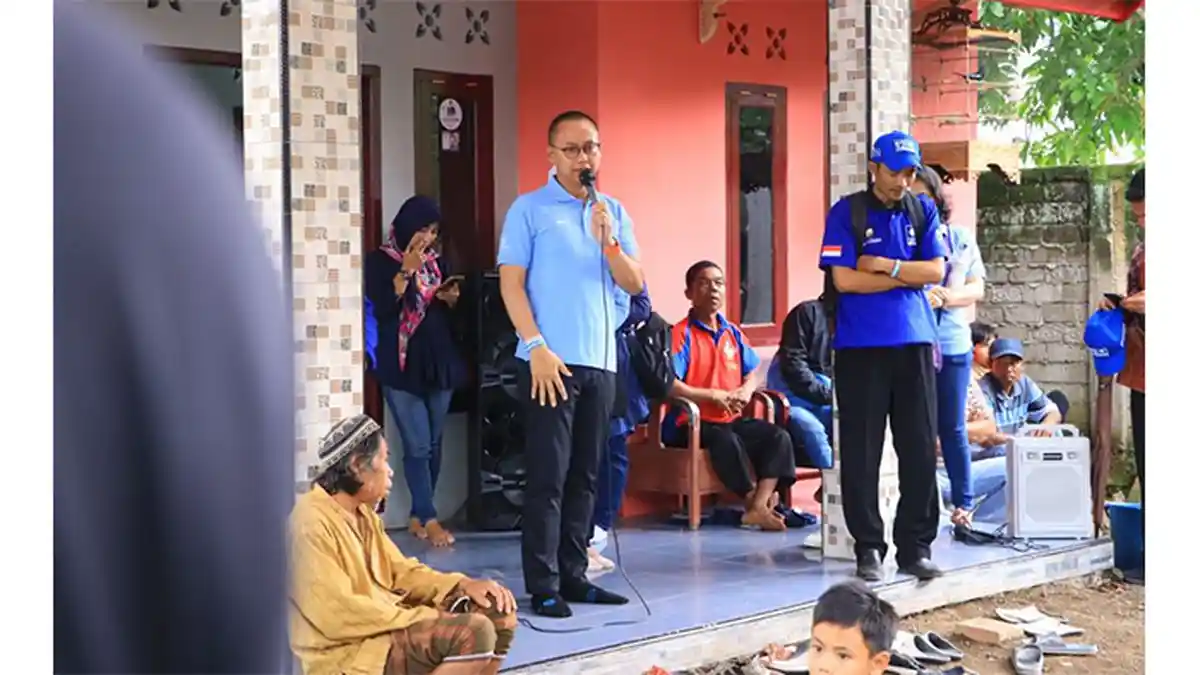 Eddy Soeparno Komitmen Atasi Masalah Kekurangan Air Bersih Warga Kampung Peusar