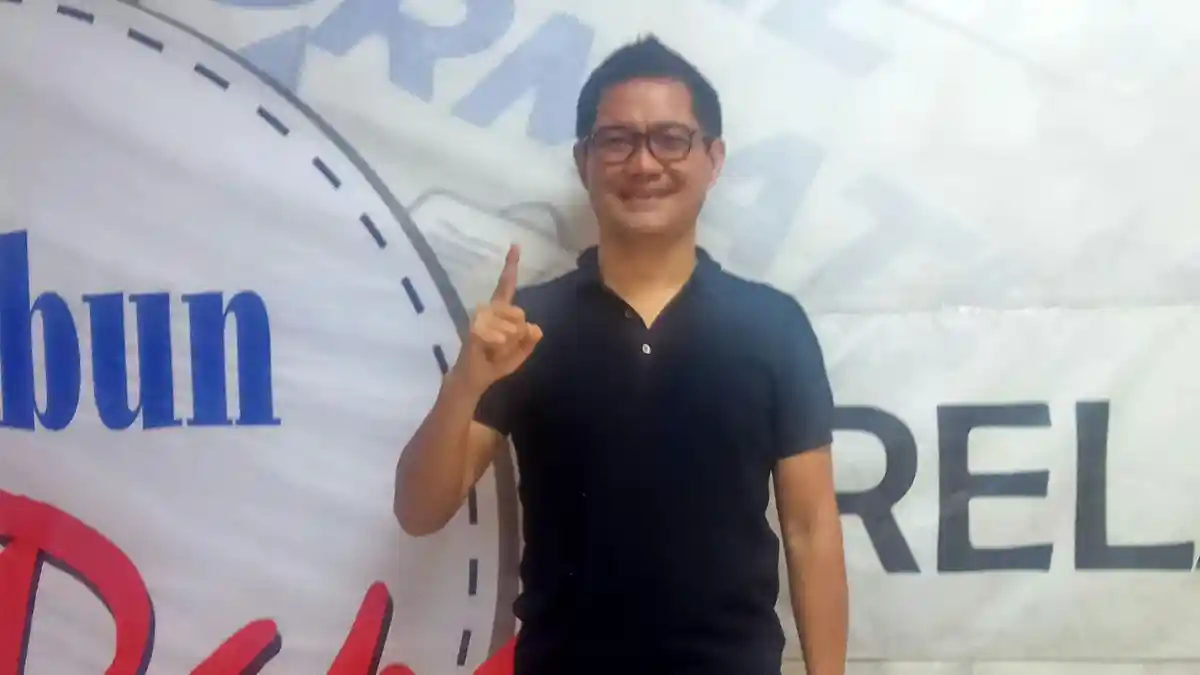 Joune Ganda Salurkan Bantuan Buat Seluruh Masyarakat Desa Kaima