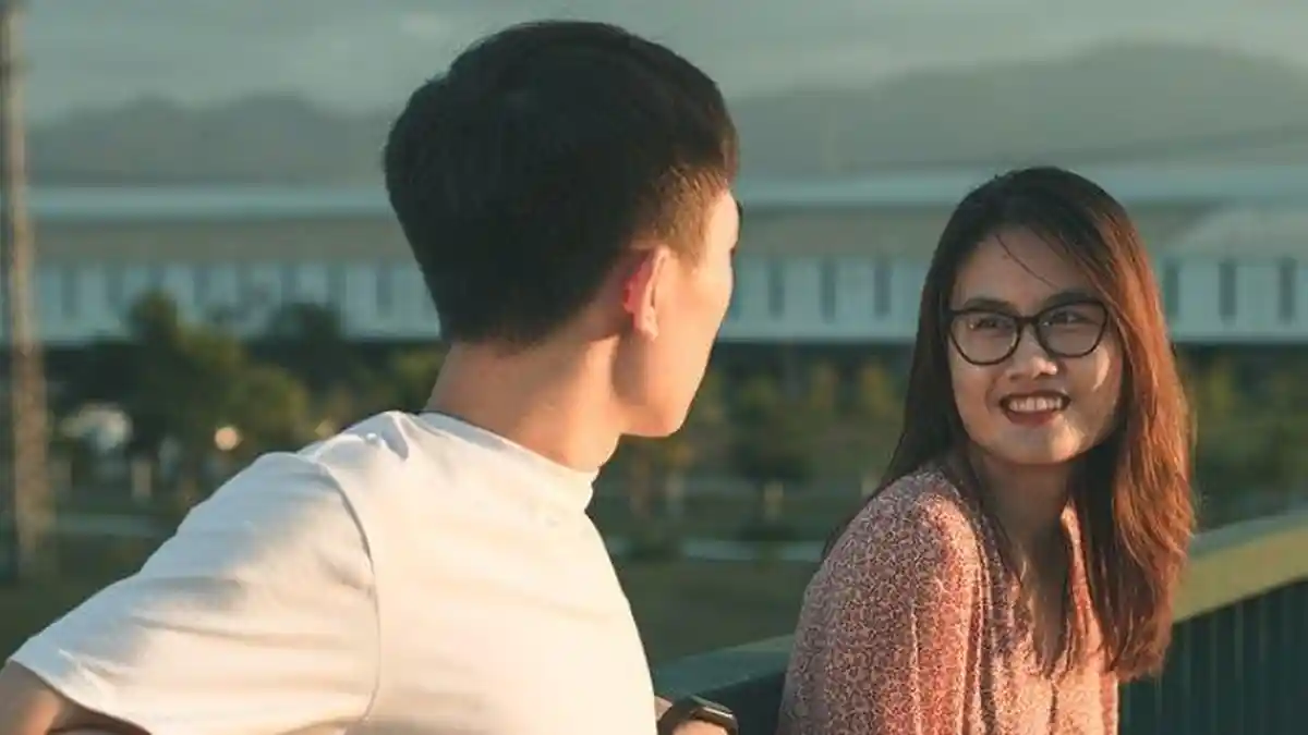 4 Zodiak Ini Dikenal Tukang Overshare, Mereka Suka Curhat Pada Orang yang Tak Tepat