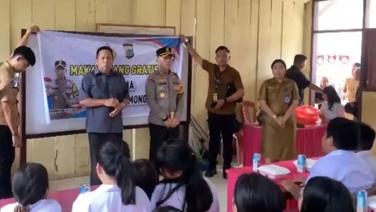 Dukung Program Pemerintah, Polres Bolmong Beri Makan Siang Gratis