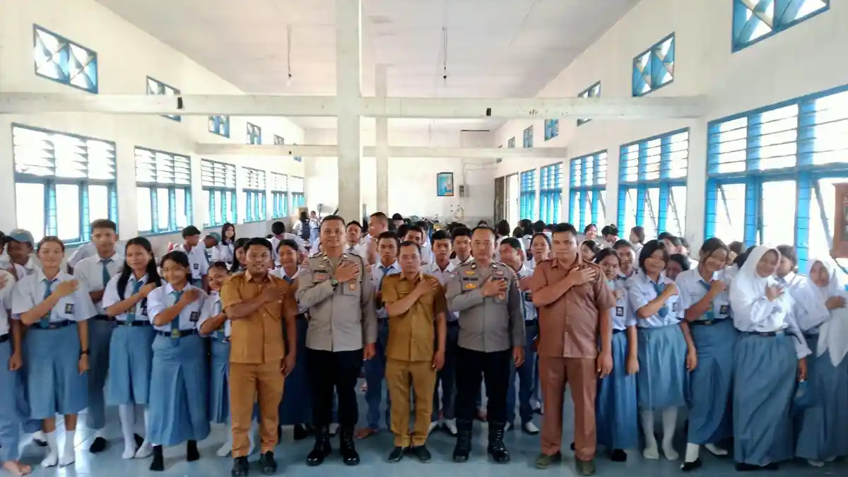 Polres Tapteng Dorong Kesadaran Hukum Pelajar Lewat Program “Police Go To School”
