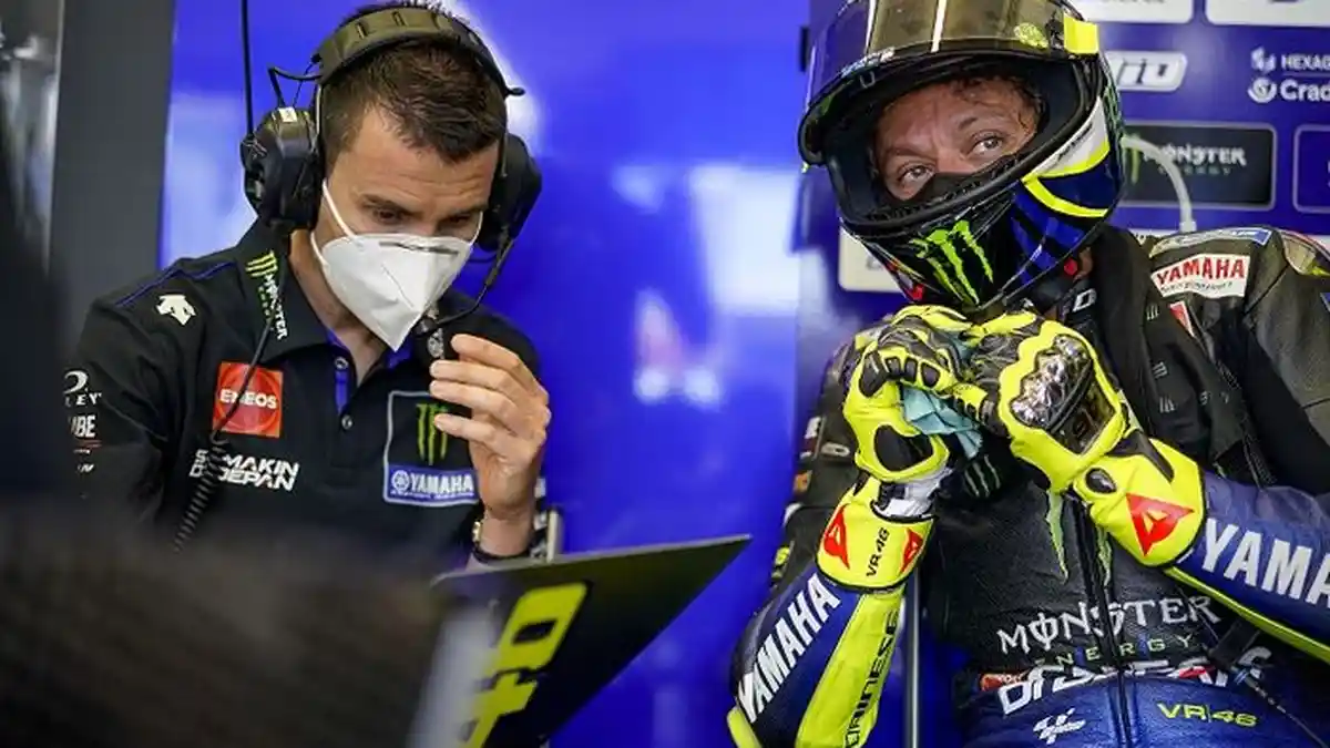 MotoGP 2020  - Valentino Rossi: Semoga Marc Marquez Baik-baik Saja