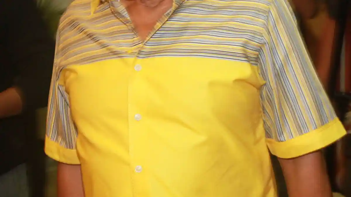 Ical Tertawa Dengar Isu Munas Golkar Terganjal Izin Polri