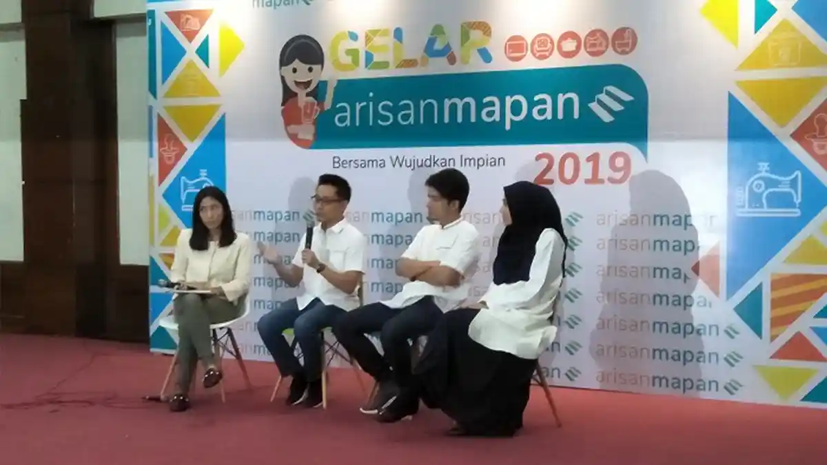VIDEO: Dimas Seto dan Dhini Aminarti Bicara Soal Arisan Mapan