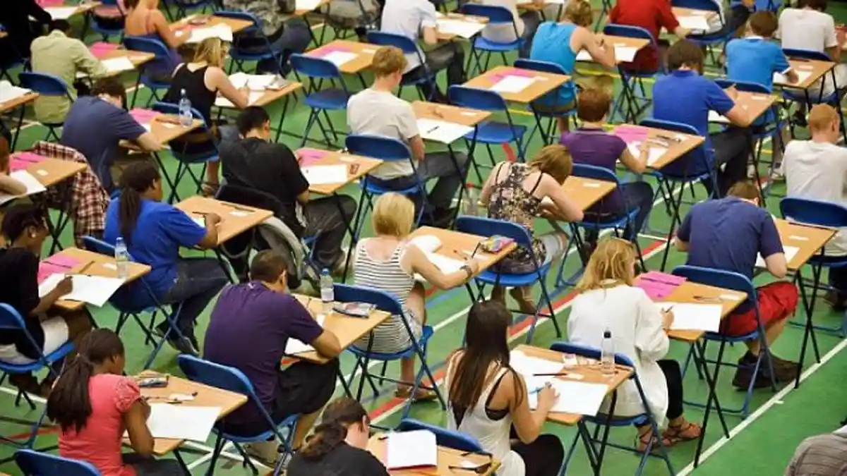 Di Tiongkok, Siswa Menyontek Saat Ujian Bisa Dihukum 7 Tahun Penjara