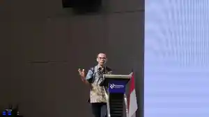 CEO-Tribun-Network-Dahlan-Dahi-di-Konvensi-Nasional-Media-Massa.jpg