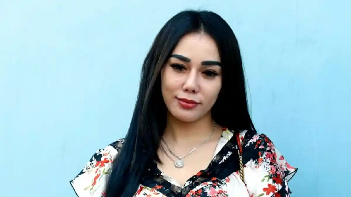 Respon Disc Jockey Bebby Fey ketika Diledek Tua dan Jelek