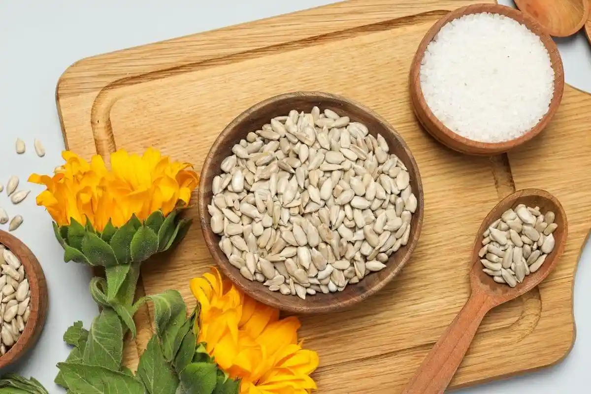 5 Manfaat Biji Bunga Matahari, Camilan Kaya Vitamin E untuk Jantung Sehat