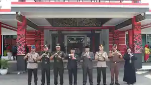 upacara-otonomi-daerah.jpg