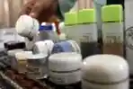 Kosmetika Mengandung Bahan Kimia Berbahaya