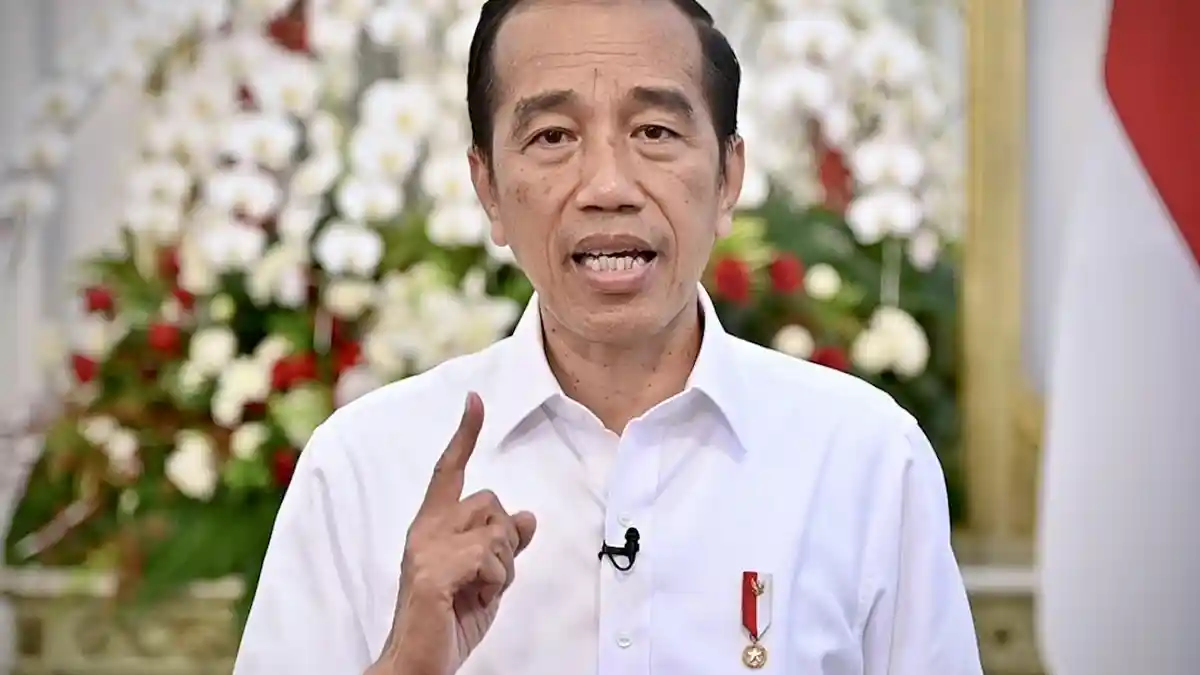Presiden Joko Widodo Tanggapi Aksi Biksu Thailand yang Jalan Kaki Menuju Candi Borobudur