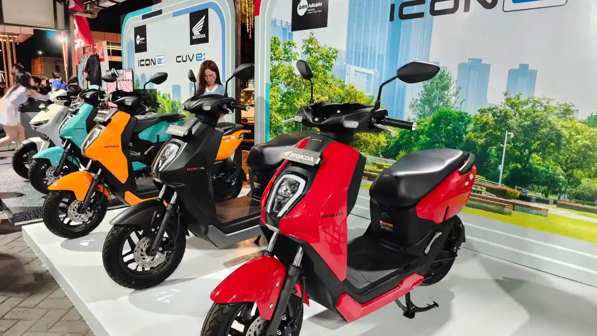 Honda Perkenalan Dua Motor Listrik Baru di Manado Sulawesi Utara