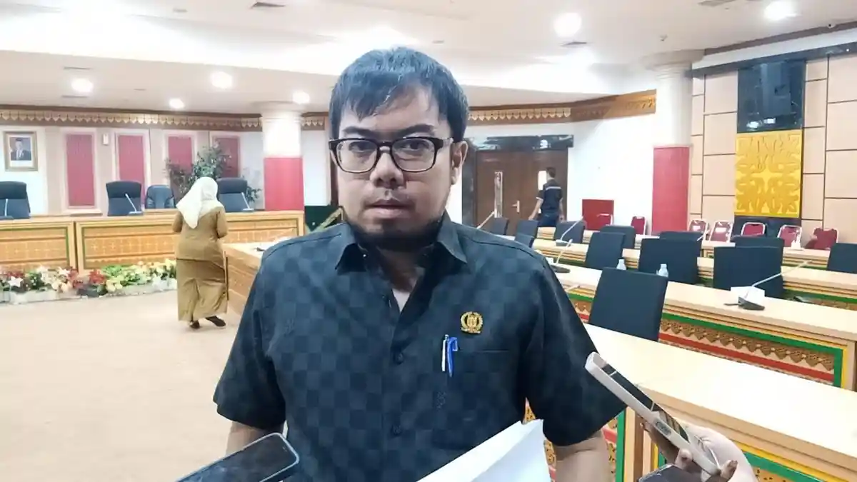 DPRD Riau Minta Pemprov Segera Bentuk Aturan Turunan Perpres tentang LGBTQ - Tribunpekanbaru.com