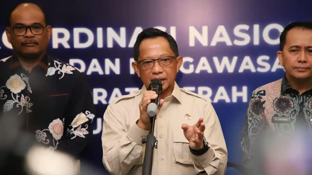 Tito Karnavian Minta Pemda Petakan Titik Rawan Longsor dan Banjir Hadapi Dampak Hidrometeorologi