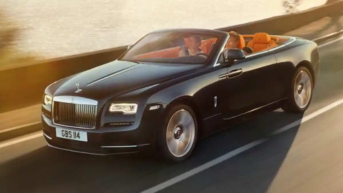 Tinggal Tunggu Waktu Rolls-Royce Dawn Mengaspal di Jakarta