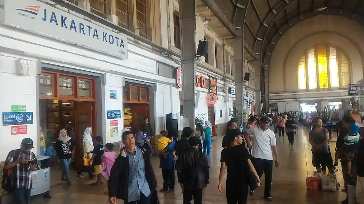 Begini Suasana Stasiun Kota H-10 Jelang Lebaran