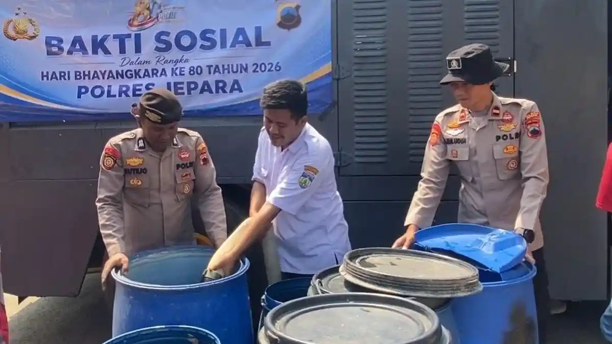 Terjunkan Water Cannon, Polres Jepara Salurkan Air Bersih ke Desa Kedungmalang - Tribunjateng.com