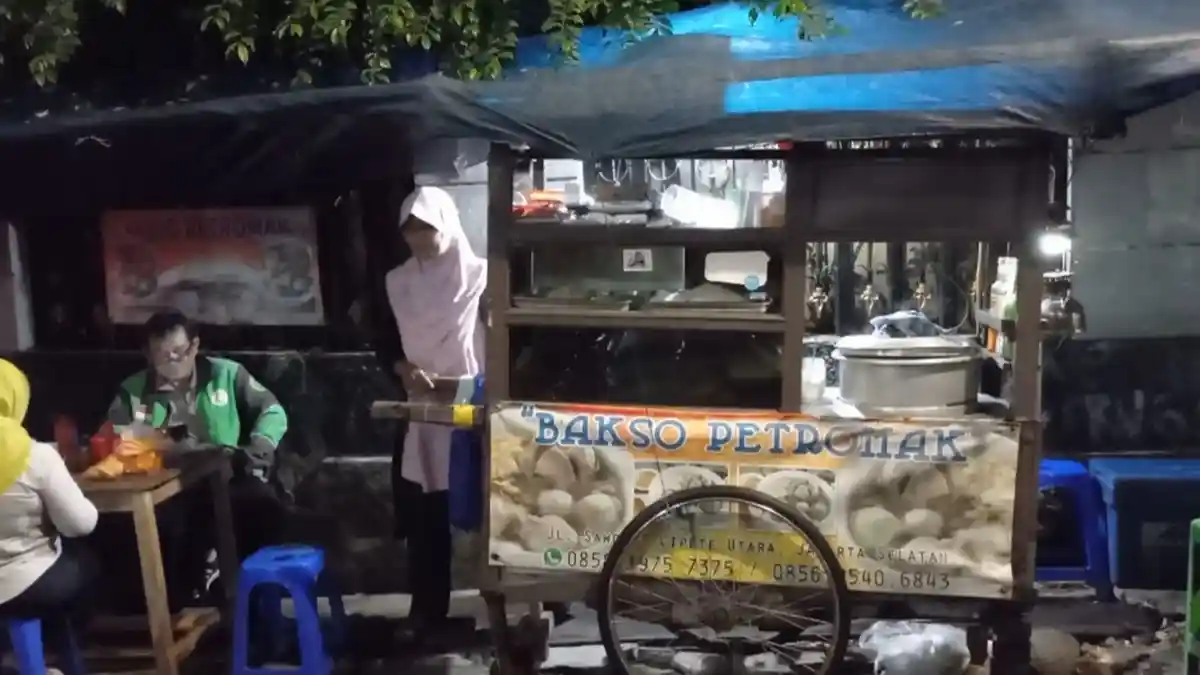 Ini Bakso Legendaris di Cipete Utara, 35 Tahun Rasa Tak Berubah