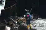 Labfor Polda Jatim Olah TKP Kebakaran Malang Plaza