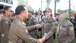 sherly-laos-khofifah-dan-mendagri.jpg