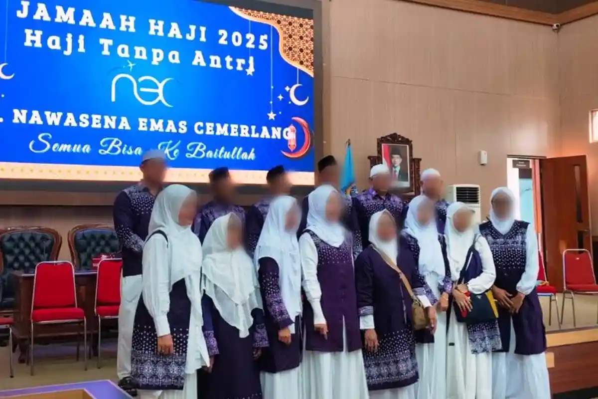 Pelepasan Calon Haji Ilegal Gunakan Gedung Paripurna DPRD Kota Tegal, Fotonya Beredar di Grup WA