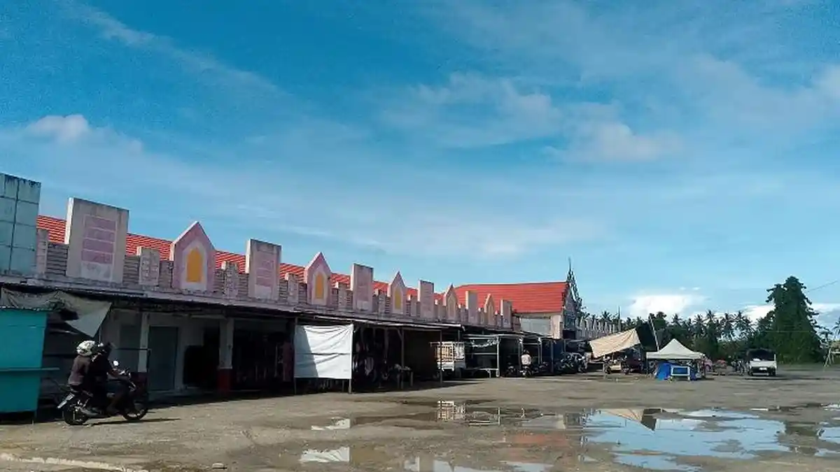 Pedagang Pasar Smart Pasangkayu Ngeluh Pasar Sepi Pengunjung Jelang Bulan Puasa