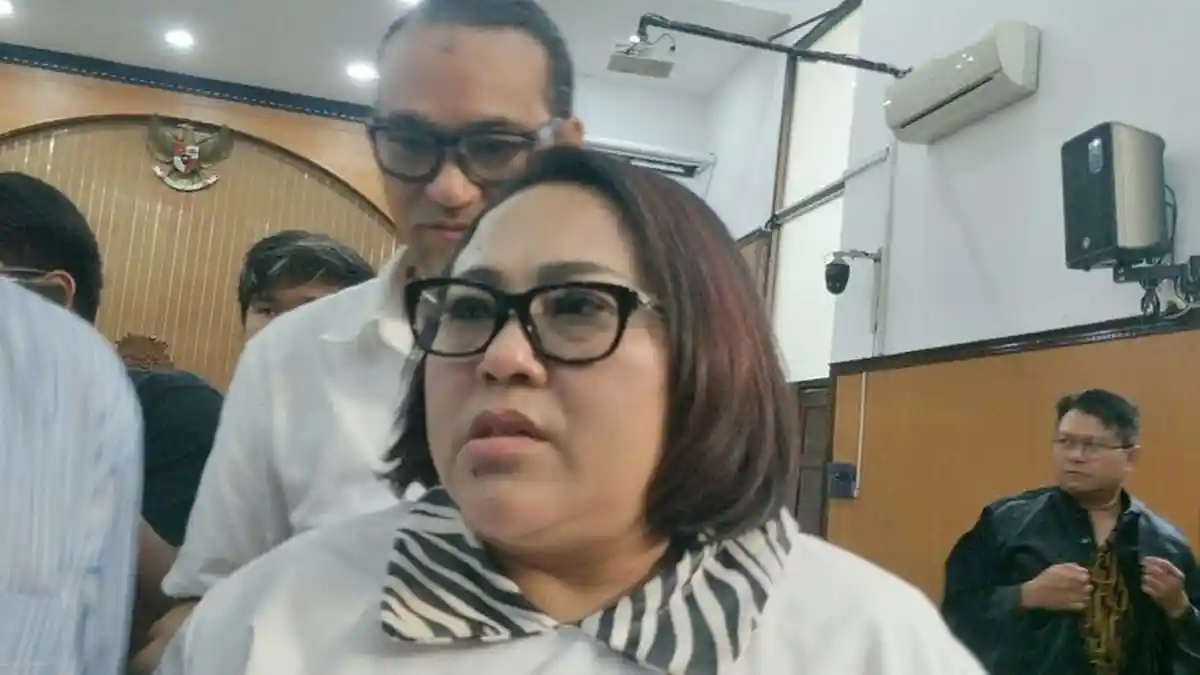 Wajah Nunung Murung Dituntut 1,5 Tahun Penjara