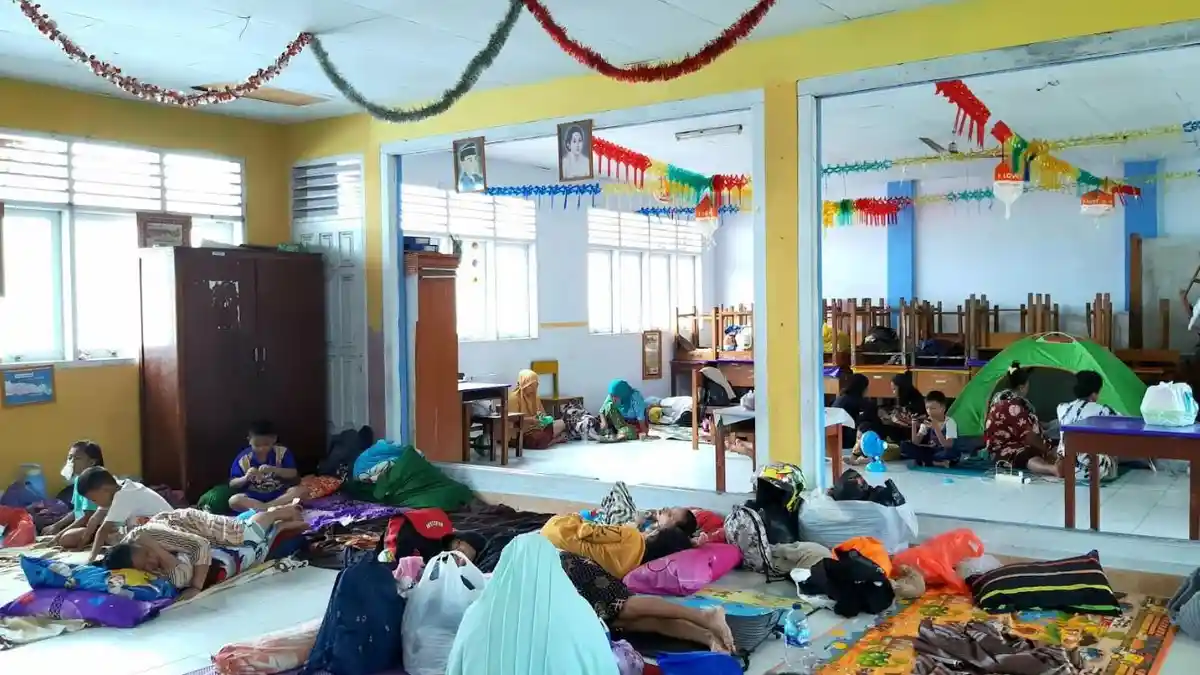 Mengungsi dari Banjir Bandang Gorontalo, 315 Warga Kota Tidur di Gedung SDN 38 Hulonthalangi