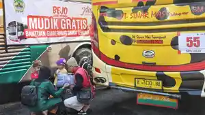 Ungkapan-Warga-Mudik-Gratis-Bersama-Pemprov-Jateng-Maturnuwun-Pak-Ganjar-Bisa-Bantu-Wong-Cilik.jpg