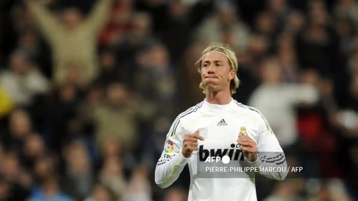 Ronald Koemen Digoyang, Eks Real Madrid Guti Siap 'Berkhianat', Minat Latih Barcelona