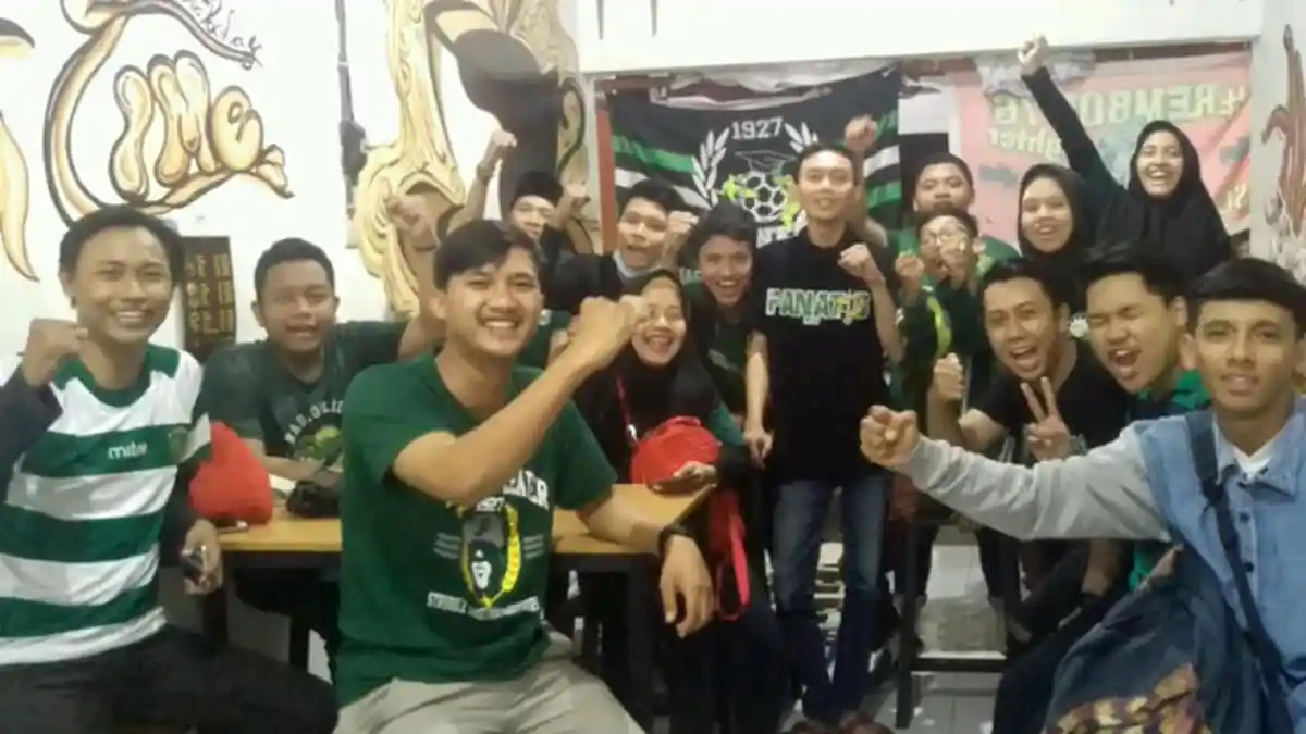 Mengenal Bonek Campus27, Komunitas Anak Muda dari 4 Kampus yang Bernyali Wani dan Intelektual
