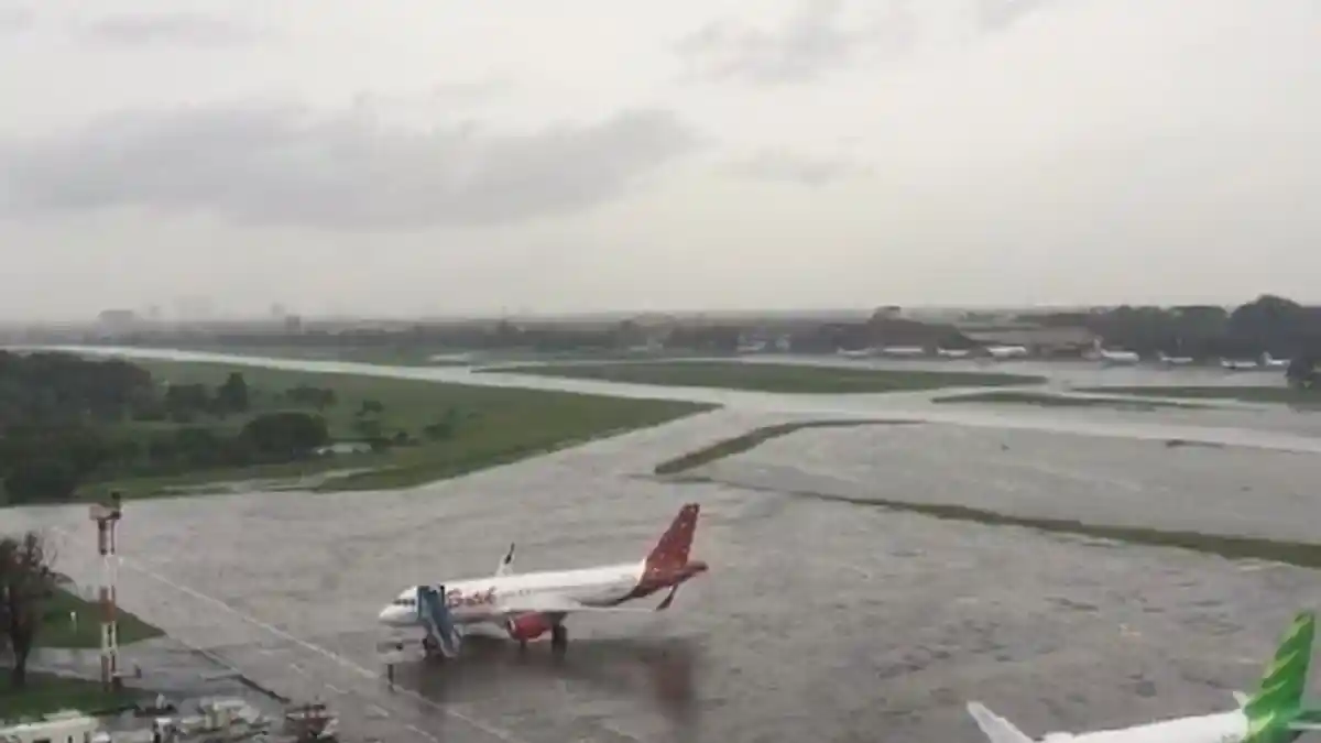 Bandara Halim Perdanakusuma Ditutup Sementara, Imbas Dari Tergelincirnya Pesawat Trigana Air