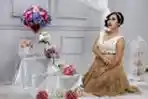 Desainer Ririn Rinura dan Busana Karyanya