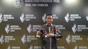 Unsulbar-berhasil-menyabet-4-penghargaan-pada-ajang-Anugerah-Diktisaintek-2024.jpg