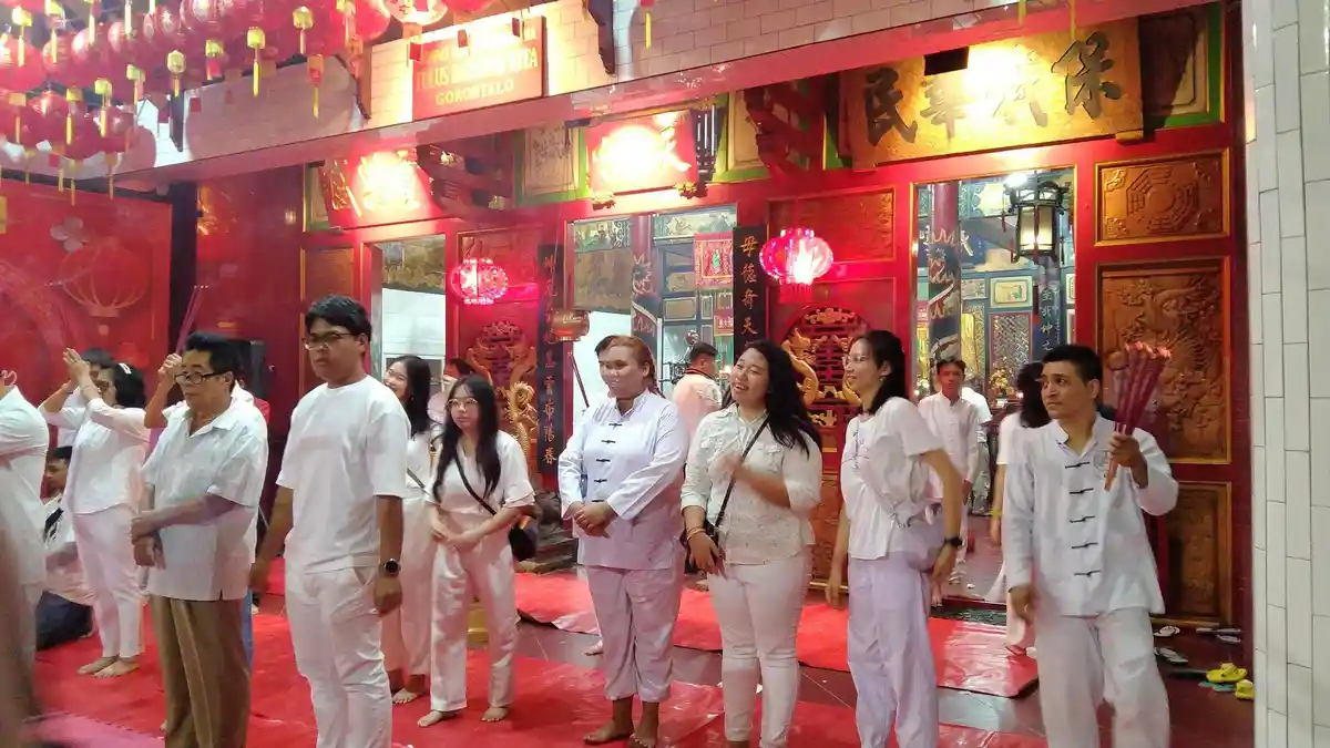 Warga Muslim-Kristen Gotong Royong Meriahkan Cap Go Meh Gorontalo, Ada yang jadi Pemain Barongsai