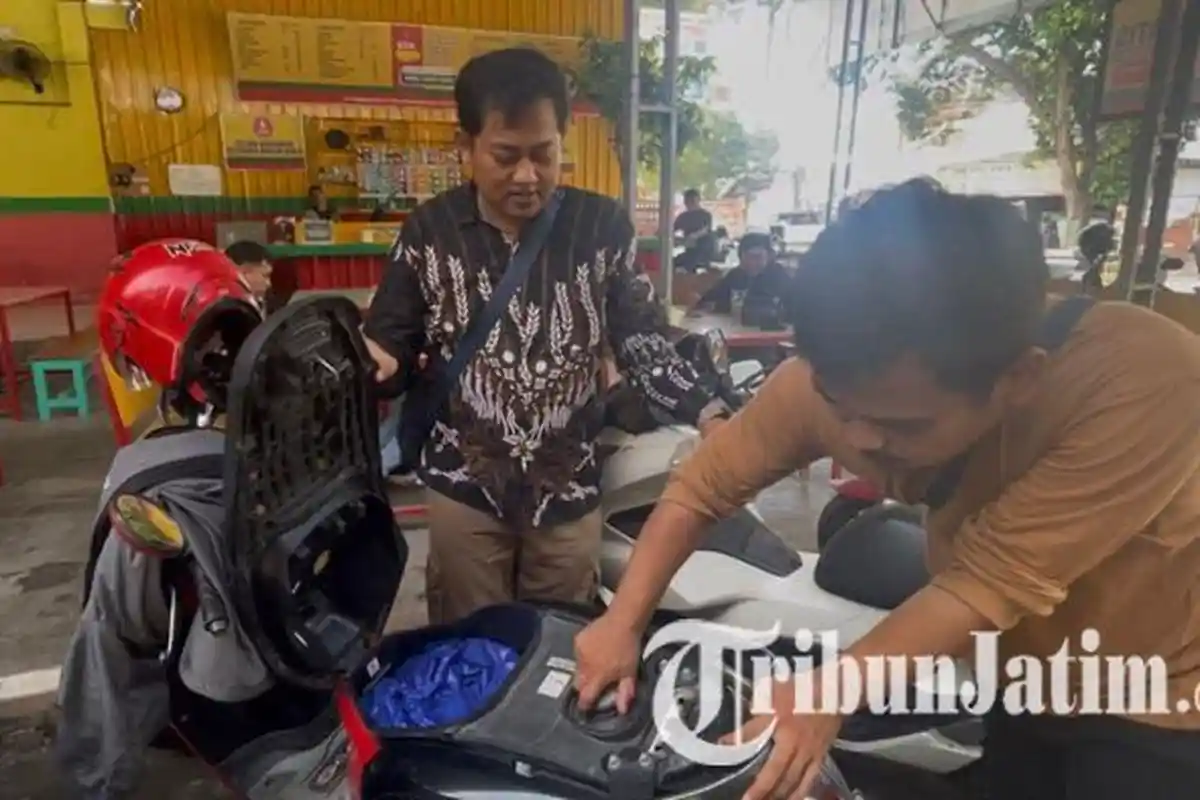 Cerita Kholil Terpaksa Dorong Motor 1 Km Sampai Bengkel Gara-gara Mogok Usai Diisi Pertalite