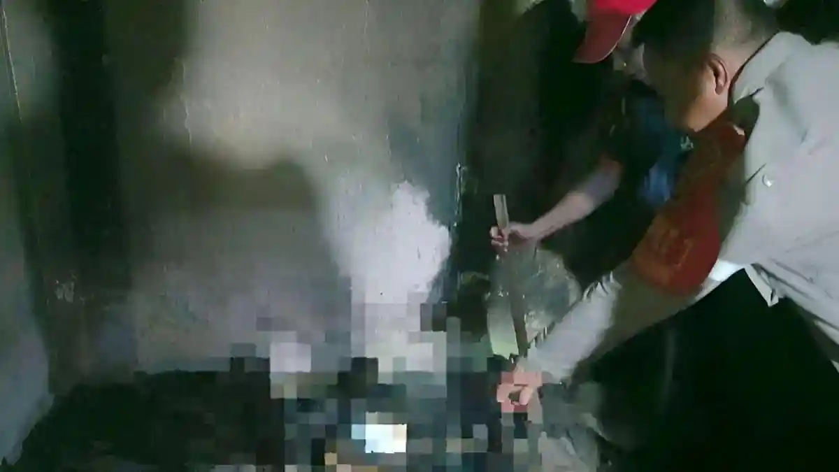 Ditinggal Anak Jualan Bakso, Lansia Penderita Stroke Tewas dalam Kebakaran Rumah