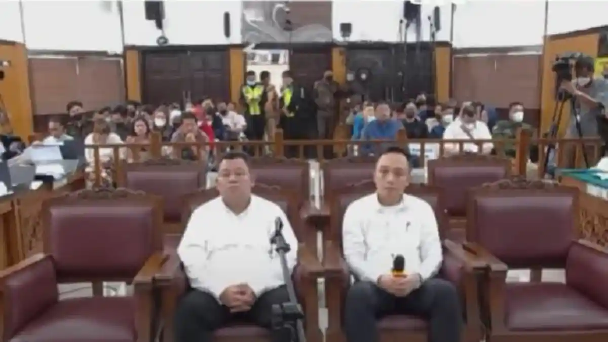 Berharap Bebas, Ini Peran Ricky Rizal dan Kuat Maruf pada Pembunuhan ...