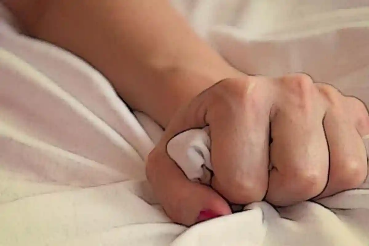 Dicekoki Miras, Remaja Putri Dirudapaksa Bergilir 4 Pemuda, Saat Ditemukan Ketakutan di Sudut Kamar