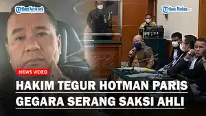 MOMEN-Hotman-Paris-Ditegur-Lagi-oleh-Hakim-Saat-Berada-di-Sidang-Teddy-Minahasa.jpg