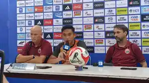 20260509_Bek-Persija-Jakarta-Rizky-Ridho-dalam-konferensi-pers-di-Stadion-Segiri-Samarinda.jpg