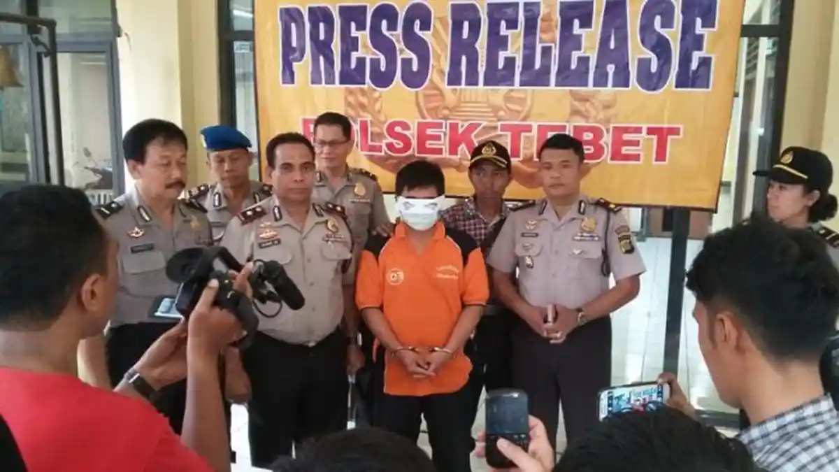 Tukang Nasi Goreng Sodomi 16 Bocah