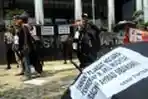 Demo Tuntut KPK Tangkap Penyuap Akil Mochtar