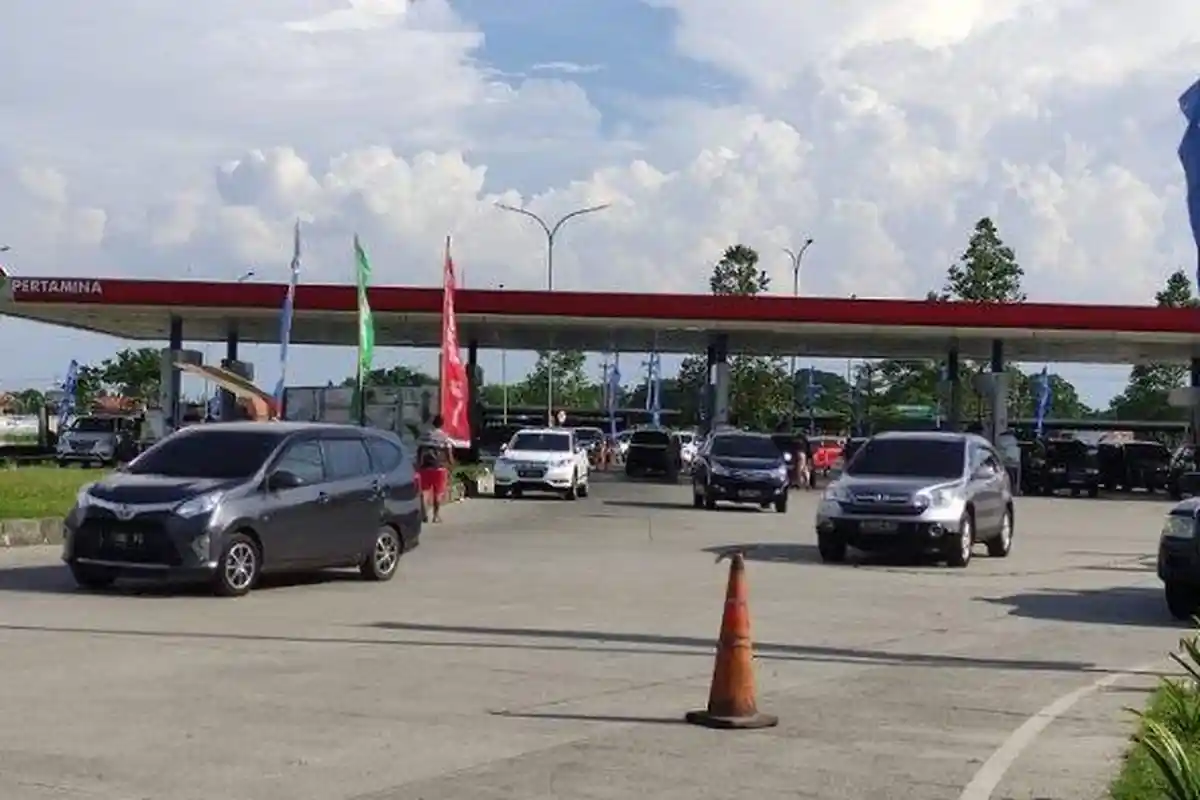Arus Balik Terasa, Pembelian BBM di Rest Area Banjaratma Brebes Dibatasi. Waktu Singgah 30 Menit