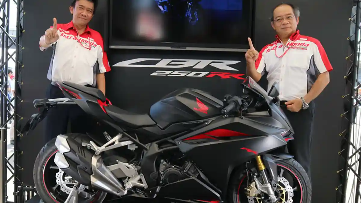 All New Honda CBR250RR Mejeng di Sirkuit Suzuka