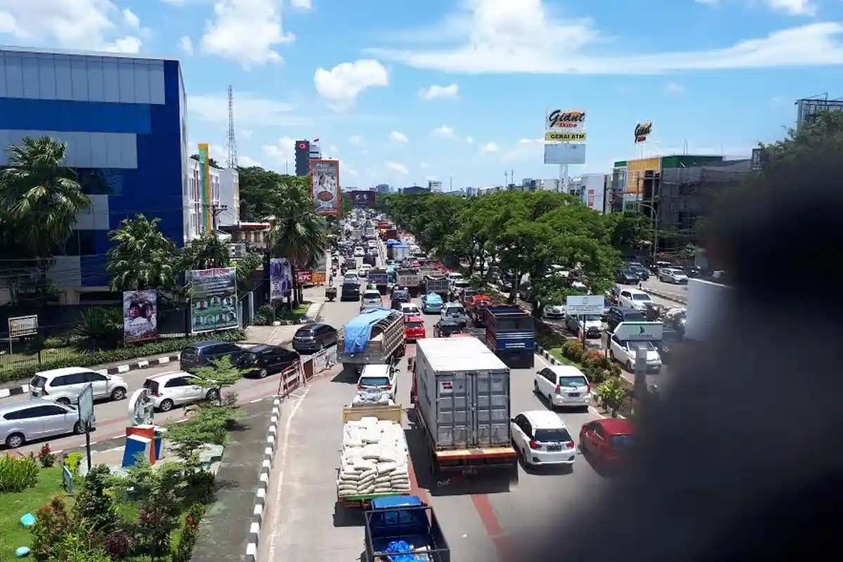 Begini Kondisi Lalu Lintas di Sekitar Flyover Makassar Siang Ini