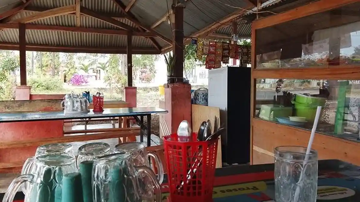 Pelaku UMKM di Labuan Bajo Manfaatkan Momen HUT ke-80 RI Mengais Rezeki