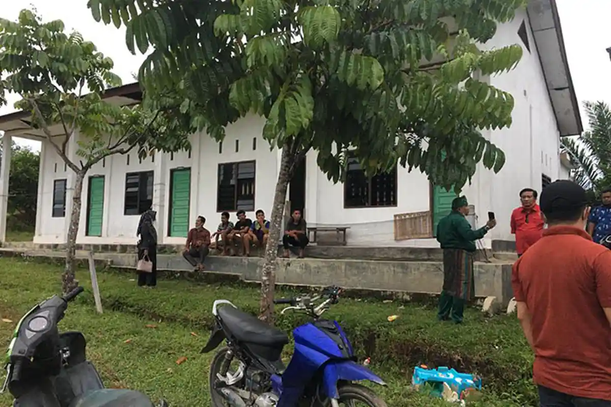 Pascabentrok Berdarah di Kampar, 2 Pekan Keluarga Eks Pekerja Padasa Ngungsi
