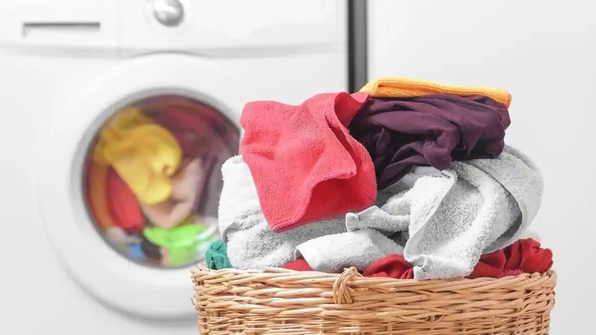 6 Tips Mencuci Pakaian agar Warnanya Tidak Luntur atau Pudar