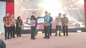 PENGHARGAAN-Pemerintah-Provinsi-Sulawesi-Utara-kembjj.jpg